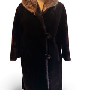 Harrold Lyons Fur from Winnipeg